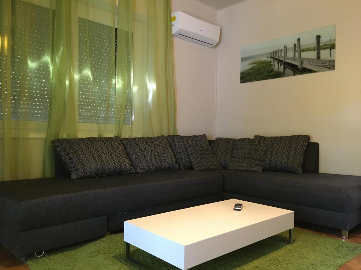 Nefelejcs Apartman Balatonvilágos Exterior photo
